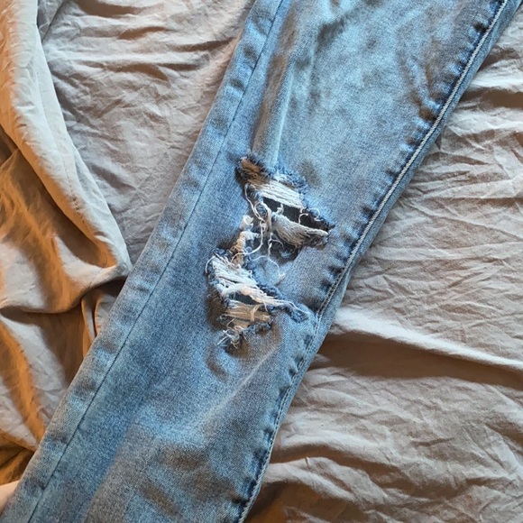 American Eagle - Picture 2 of 8